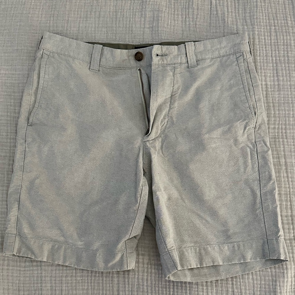 J.Crew Gramercy Khaki Green Shorts - Men’s 30W